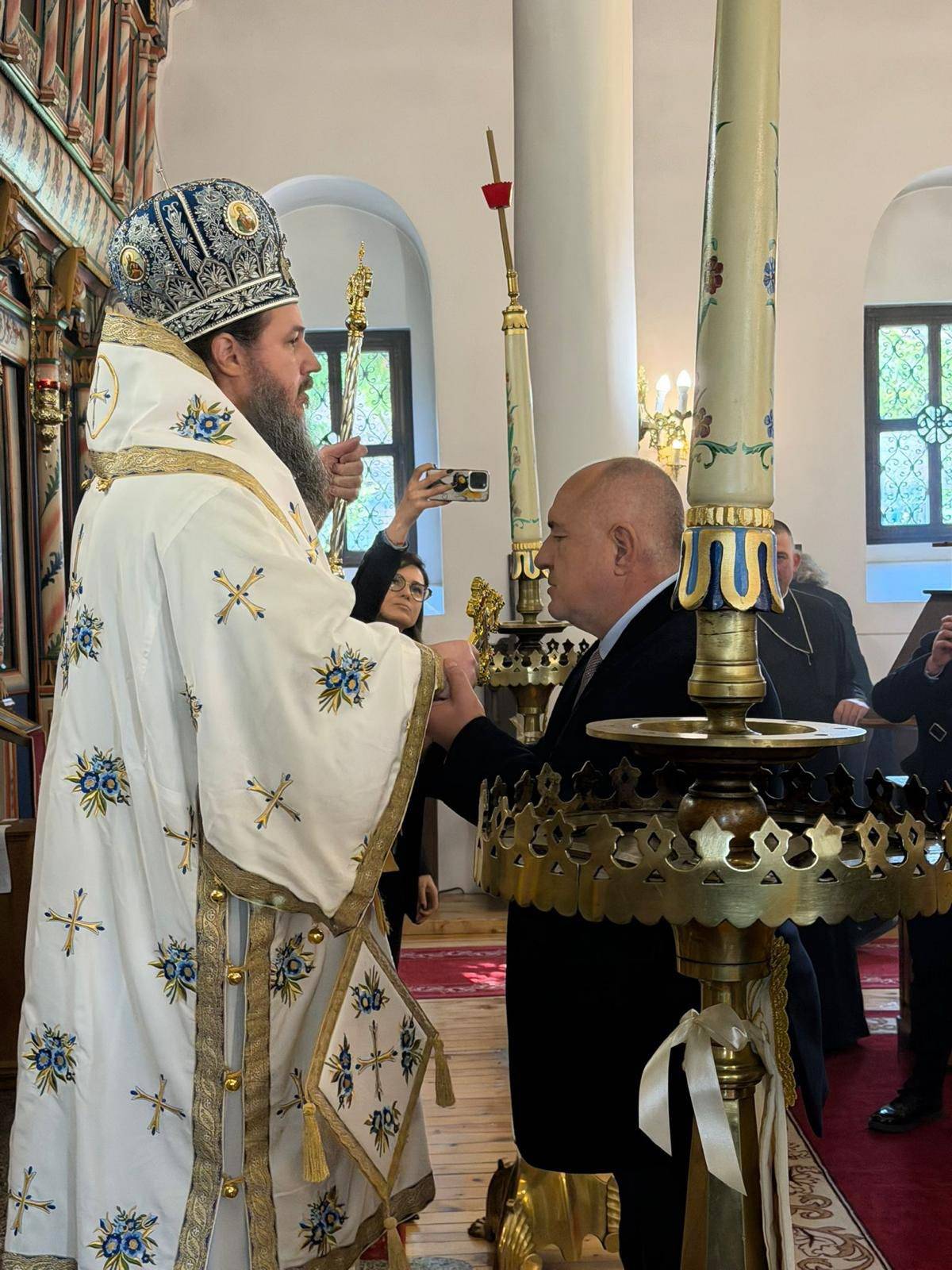 Борисов в църквата в Кюстендил